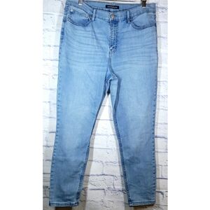 Calvin Klein Women's Medium Wash Blue Denim Jeans Plus Size 16 Designer Classic